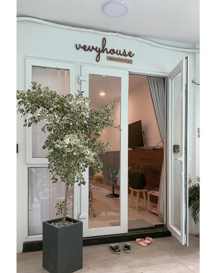 Vevy House - Homestay In Town ดานัง ภายนอก รูปภาพ
